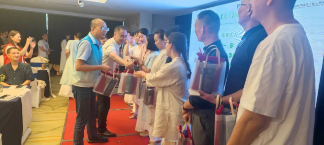 1727592618178625.png image.png